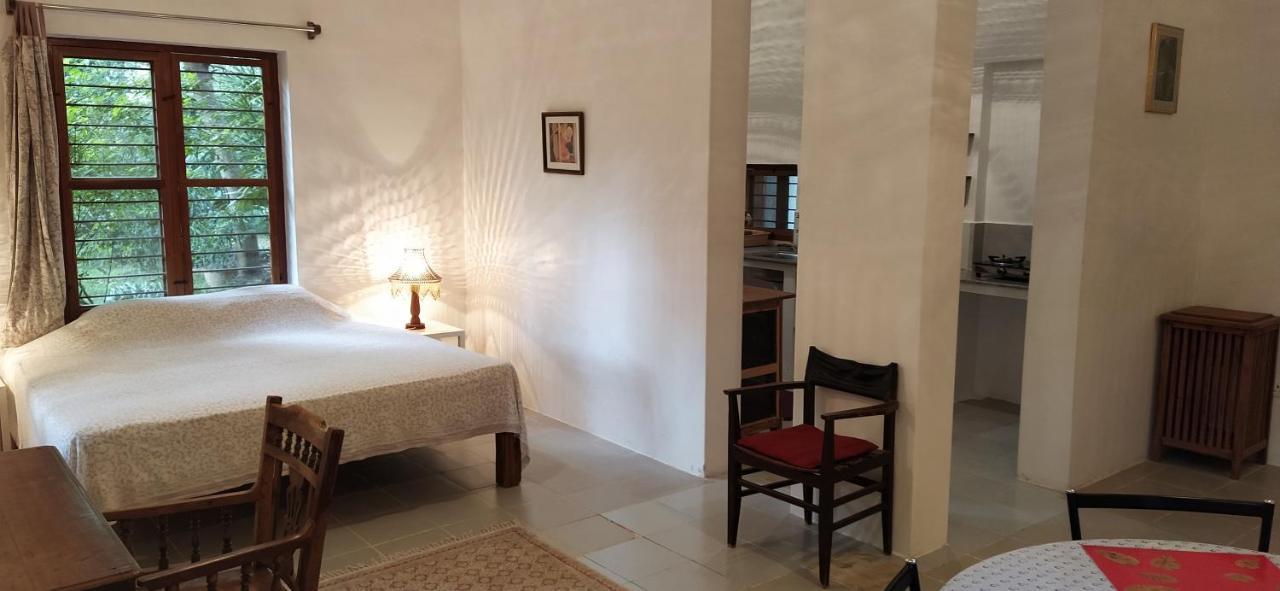 Isai Ambalam Guest House Пондичерри Экстерьер фото