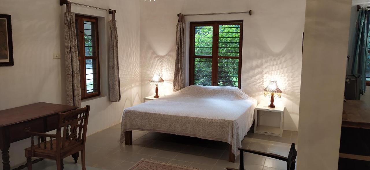 Isai Ambalam Guest House Пондичерри Экстерьер фото