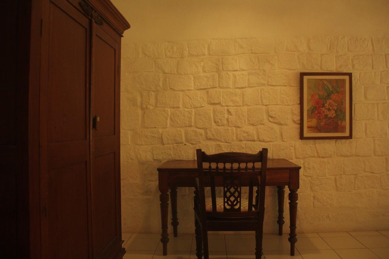 Isai Ambalam Guest House Пондичерри Экстерьер фото