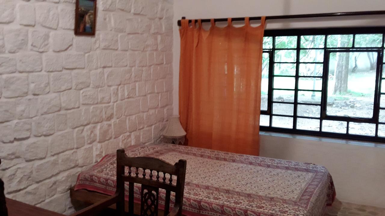Isai Ambalam Guest House Пондичерри Экстерьер фото