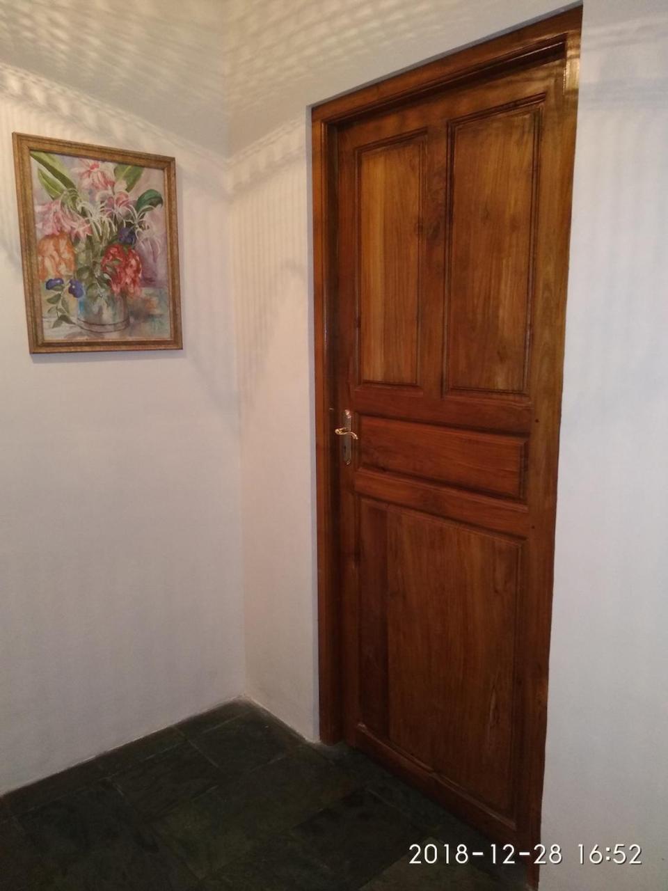 Isai Ambalam Guest House Пондичерри Экстерьер фото