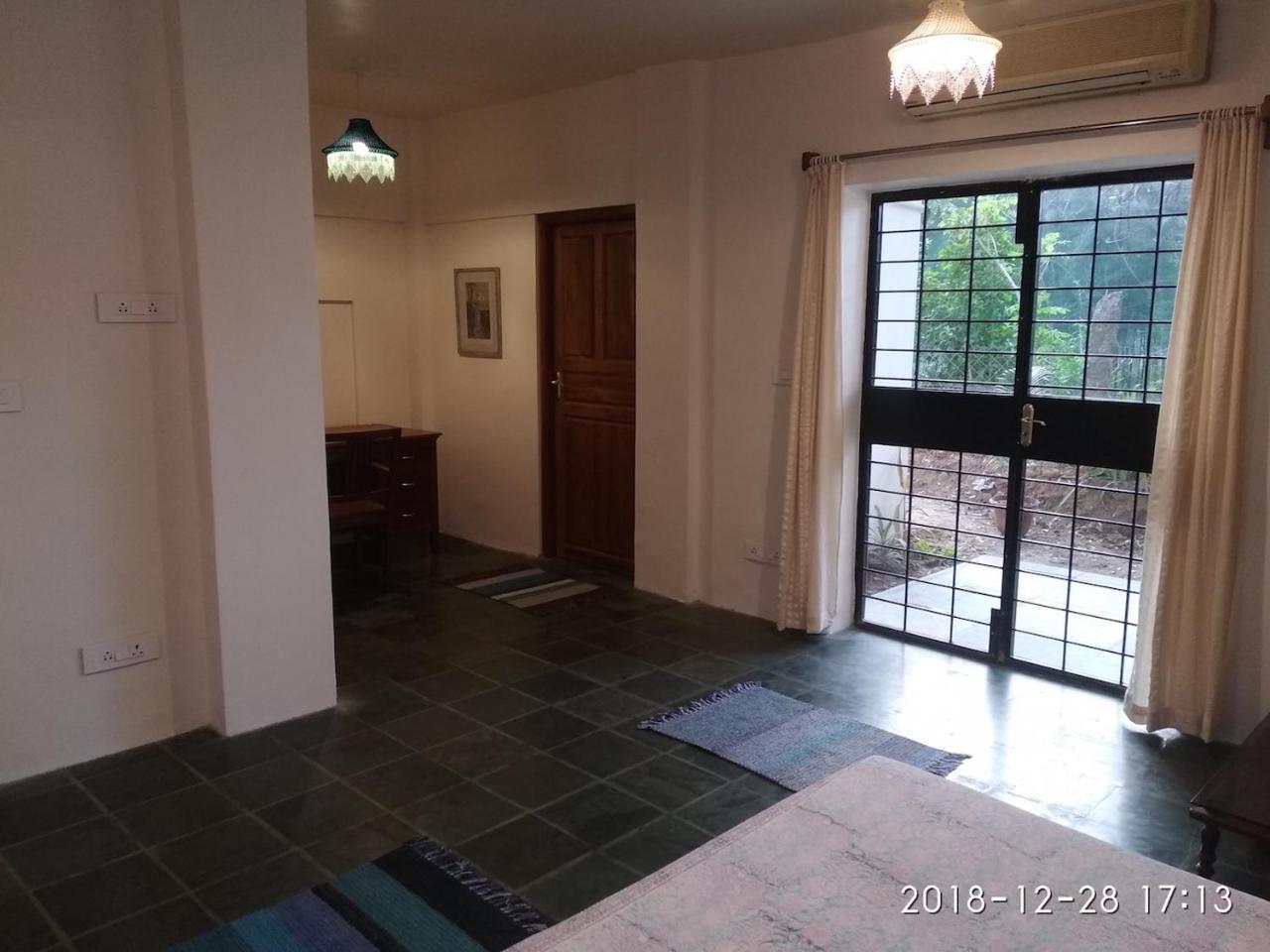 Isai Ambalam Guest House Пондичерри Экстерьер фото