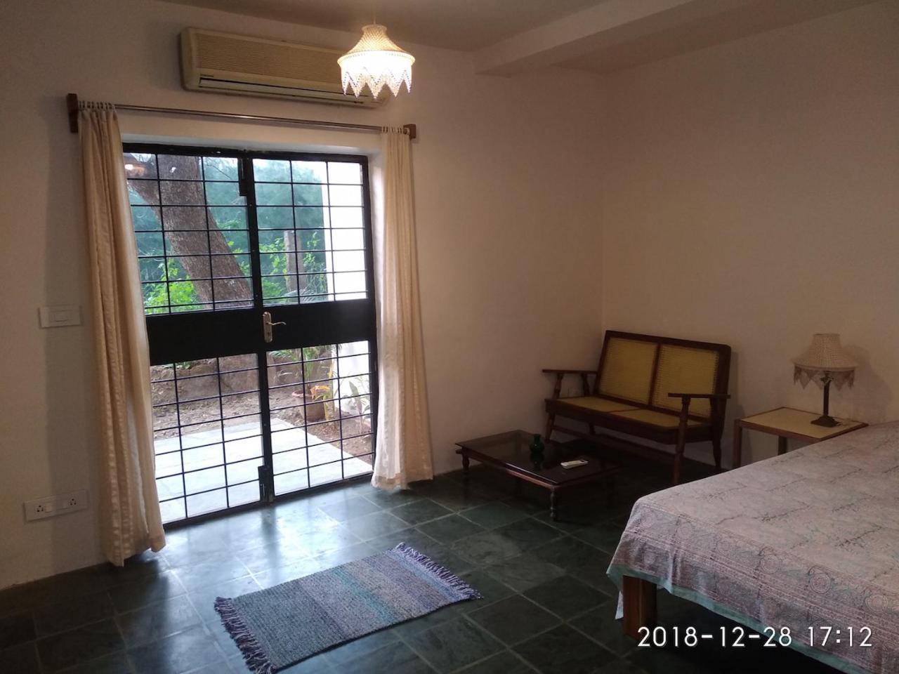 Isai Ambalam Guest House Пондичерри Экстерьер фото